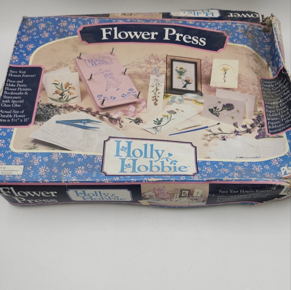 RARE Vintage 80s Holly Hobbie Flower Press DIY in original Box